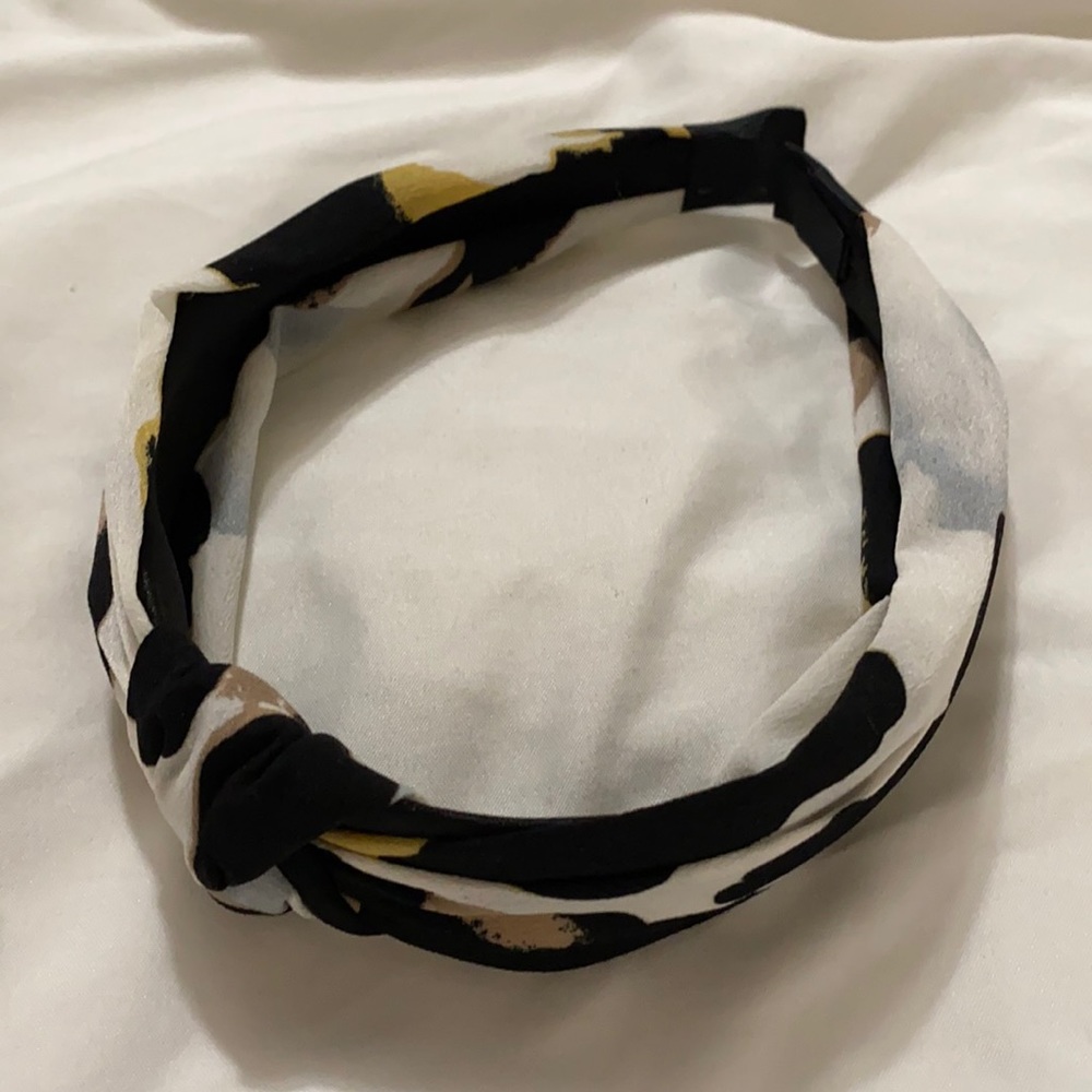 Headband knot center design leopard print fabric